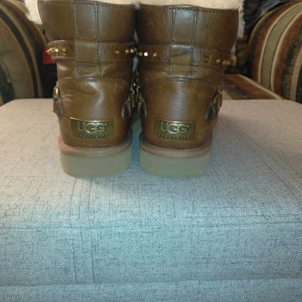 Ugg Boot - image 5